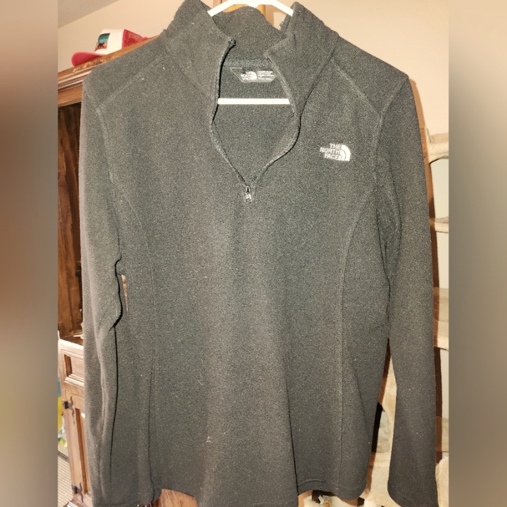 North face women's 1/4 zip fleece sweatshirt